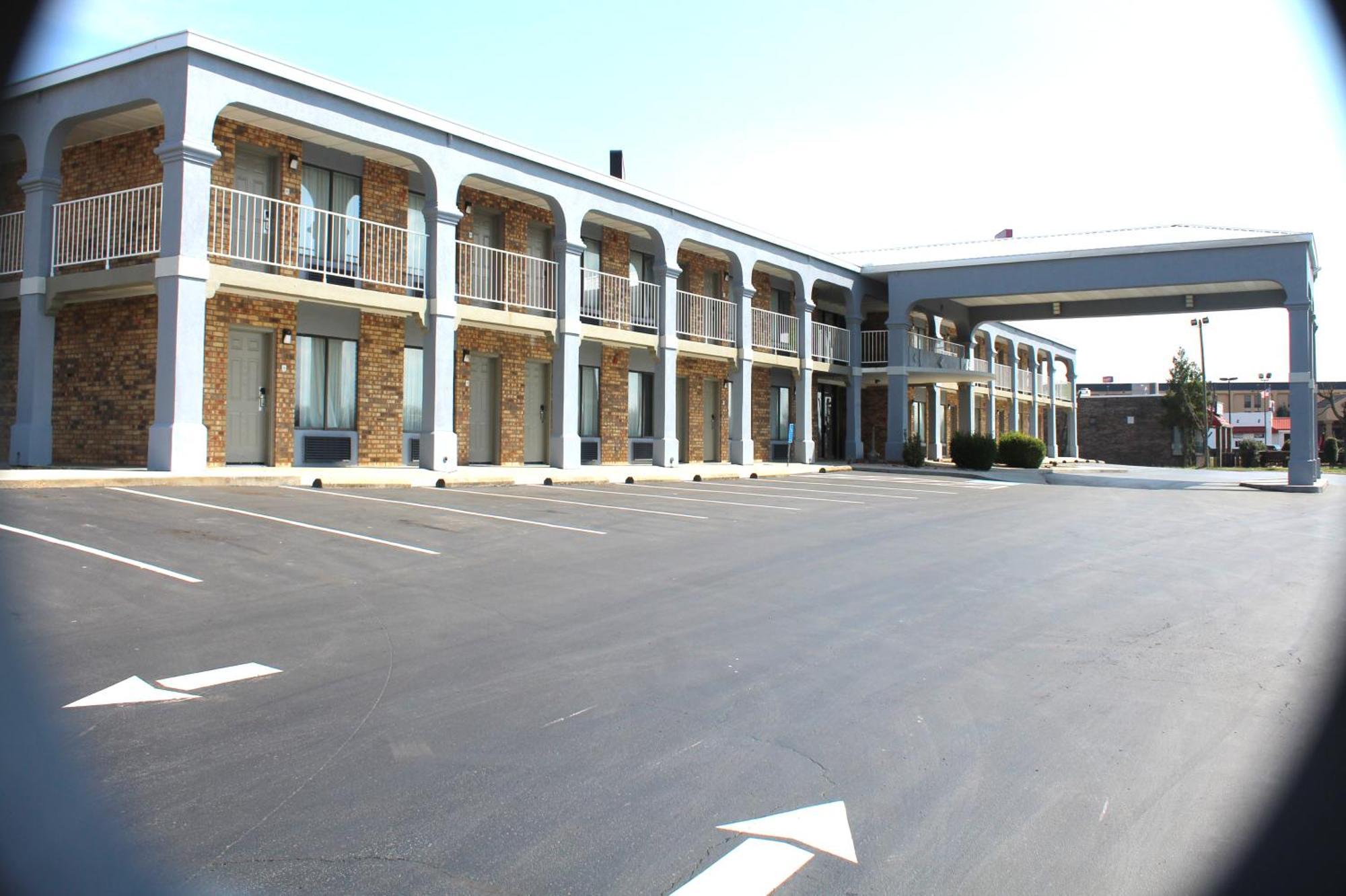 Econo Lodge Franklin Exterior photo